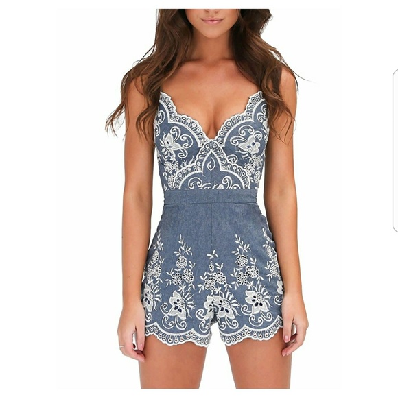 Denim & Lace Floral Romper - Picture 4 of 7